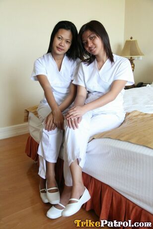 Lusty Filipina nurses Joanna and Fun flash their