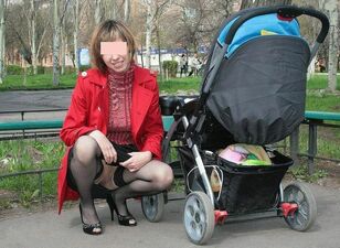 Maiden and super-sexy mommy with a baby carriage, I like to